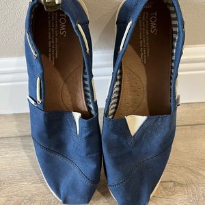 Toms Mens Size 11 Navy Shoe